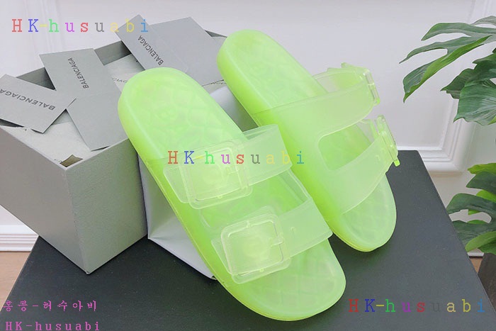NEW 발렌시아가 샌들 신상 B 922520