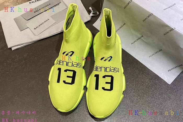 NEW 발렌시아가 스니커즈 신상 B 922535