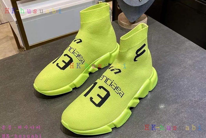 NEW 발렌시아가 스니커즈 신상 B 922535