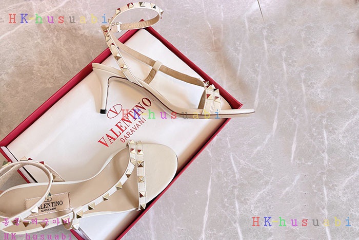 NEW 발렌티노 샌들 신상 V 8572253