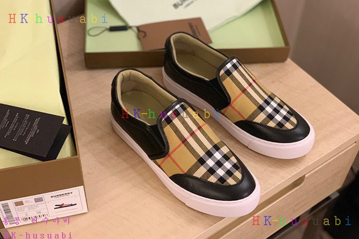 NEW 버버리 신발 신상 BB 825220