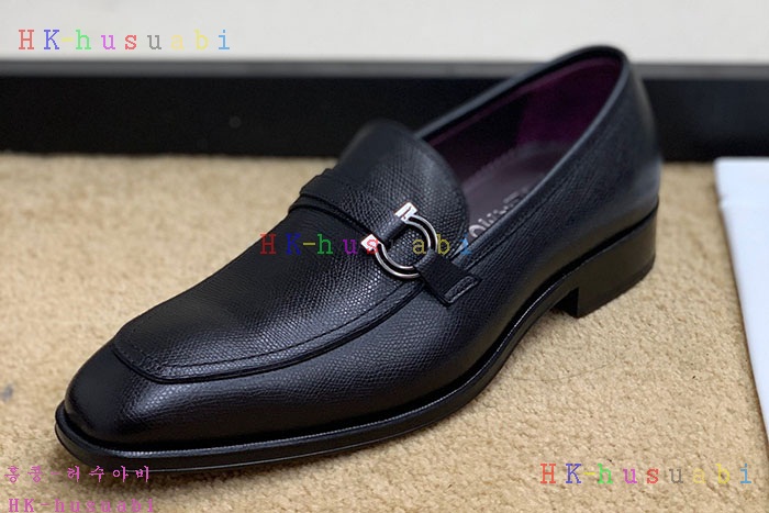 NEW 페라가모 신발 신상 F 824550