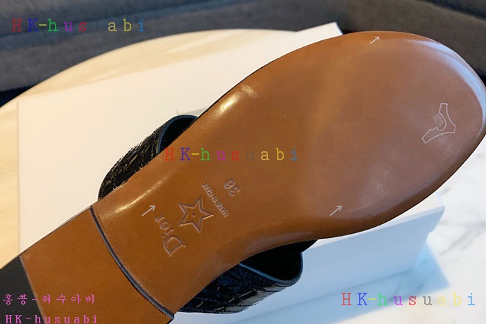 NEW 디올 샌들 신상 DR 872280