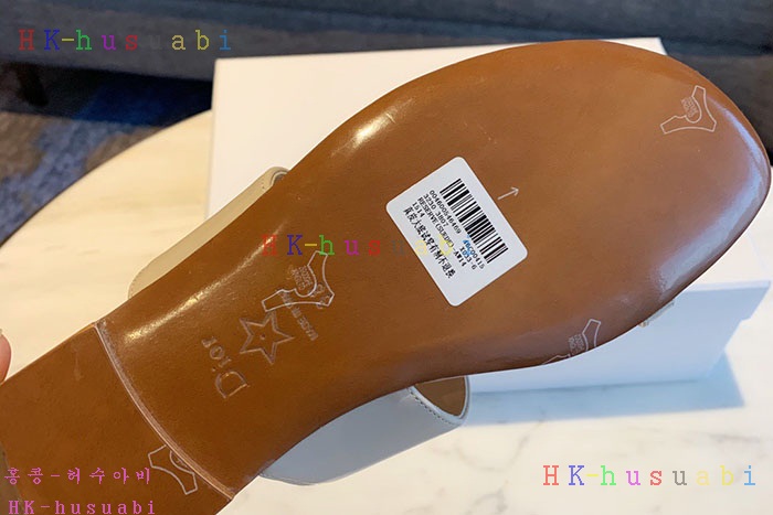NEW 디올 샌들 신상 DR 872283