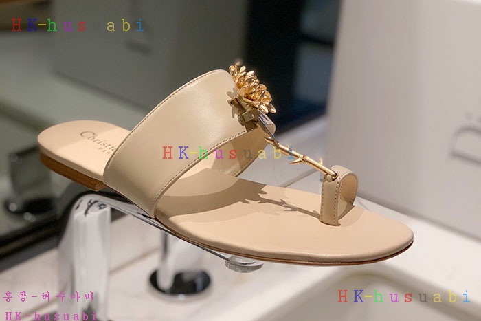 NEW 디올 샌들 신상 DR 872283