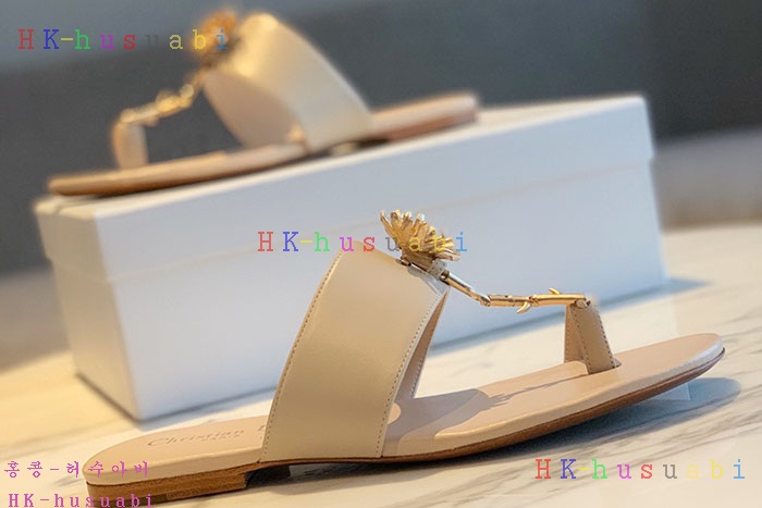 NEW 디올 샌들 신상 DR 872283
