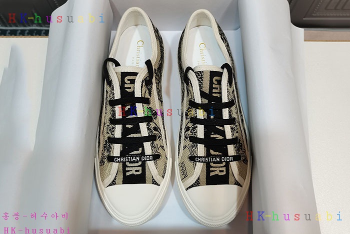 NEW 디올 신발 신상 DR 872301