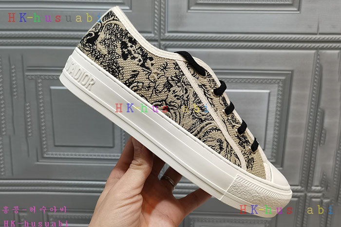 NEW 디올 신발 신상 DR 872301