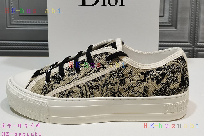 NEW 디올 신발 신상 DR 872301