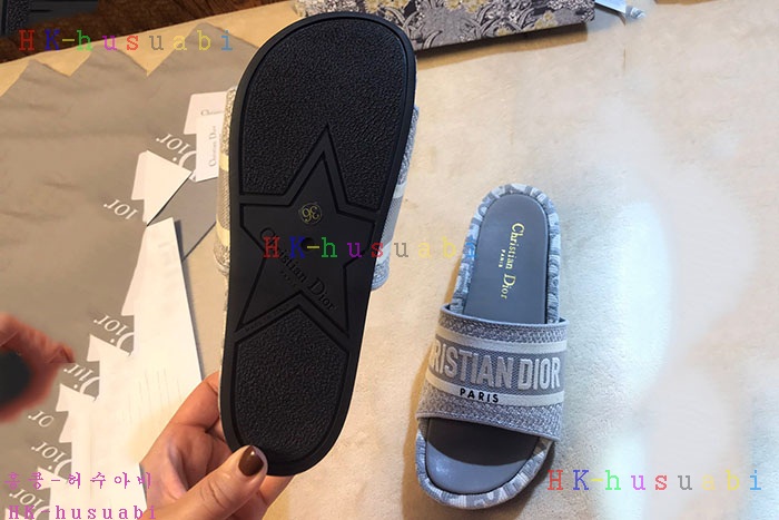 NEW 디올 샌들 신상 DR 872316