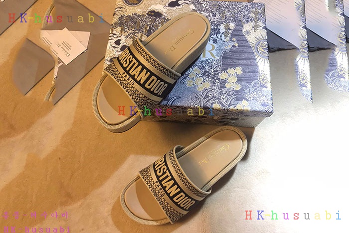 NEW 디올 샌들 신상 DR 872318