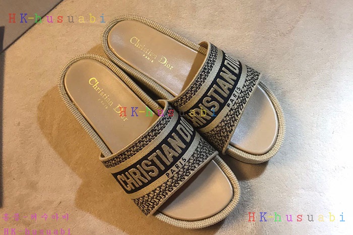 NEW 디올 샌들 신상 DR 872318