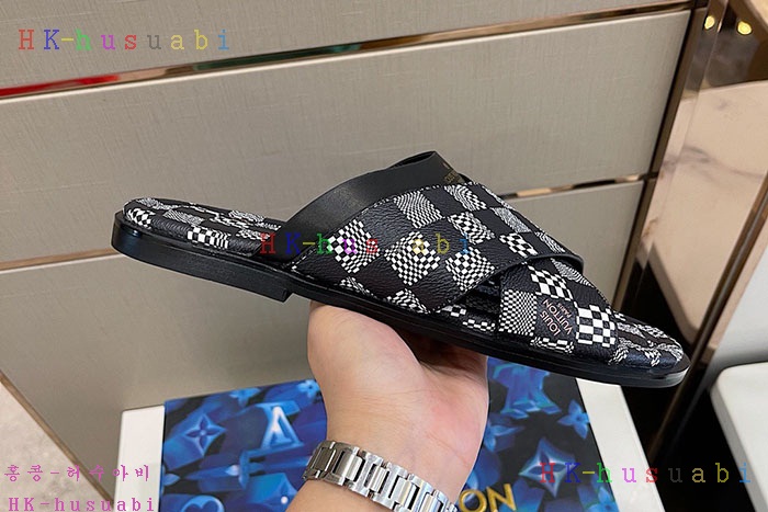 NEW 루이비통 샌들 신상 LV 857921