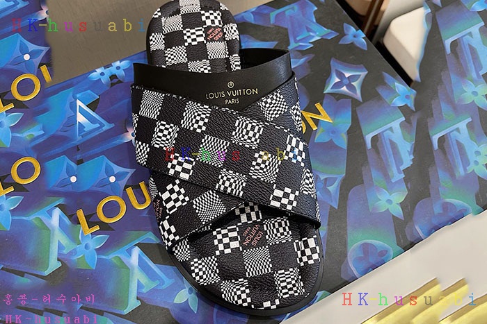 NEW 루이비통 샌들 신상 LV 857921
