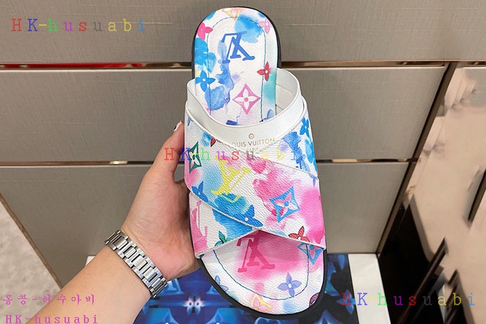 NEW 루이비통 샌들 신상 LV 857922