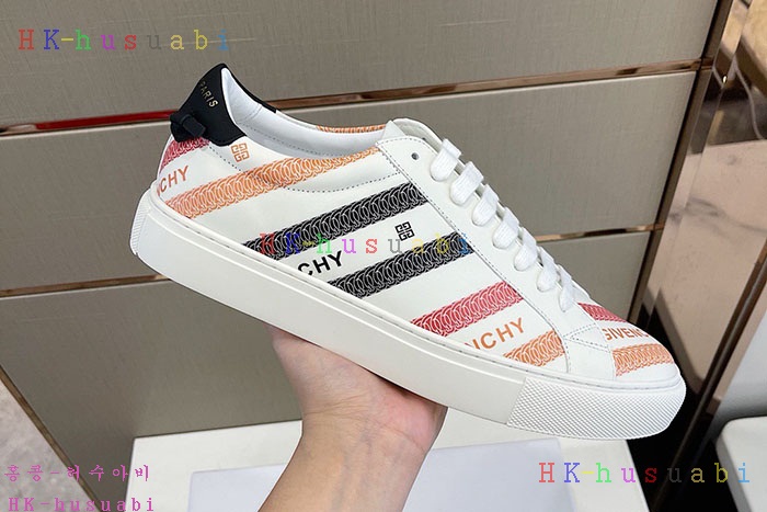 NEW 지방시 스니커즈 신상 GV 5724660