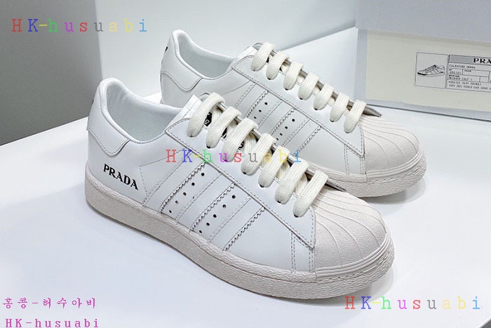NEW 프라다 스니커즈 신상 P 857880