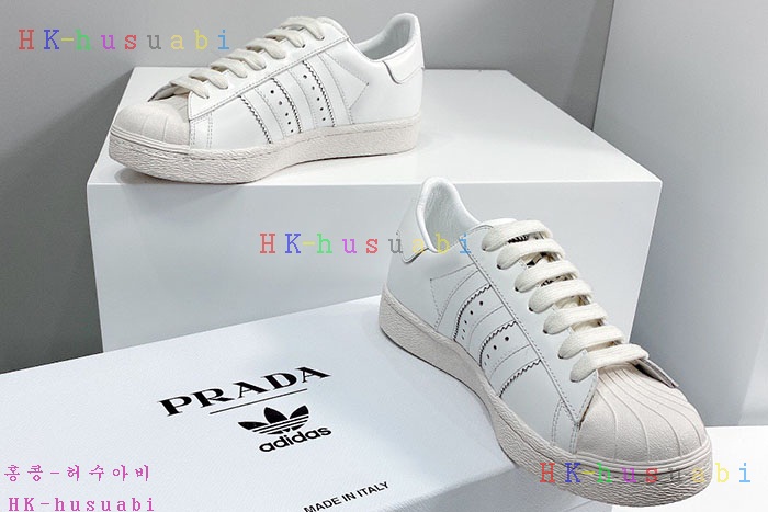 NEW 프라다 스니커즈 신상 P 857880