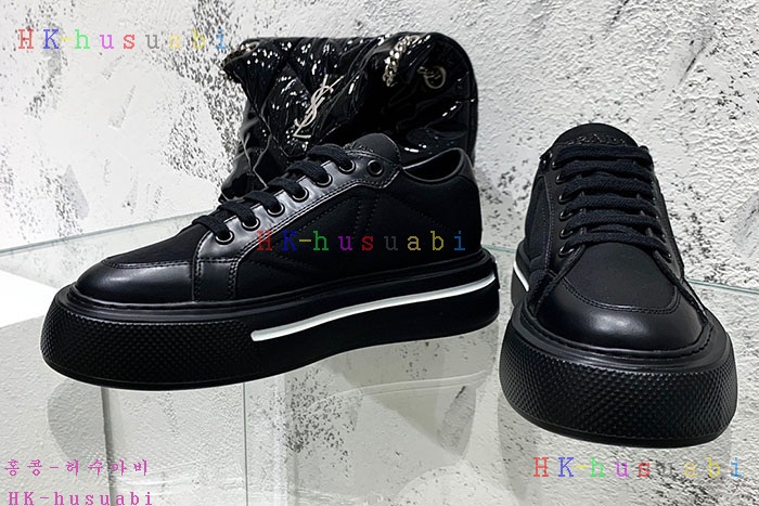 NEW 프라다 스니커즈 신상 P 857888