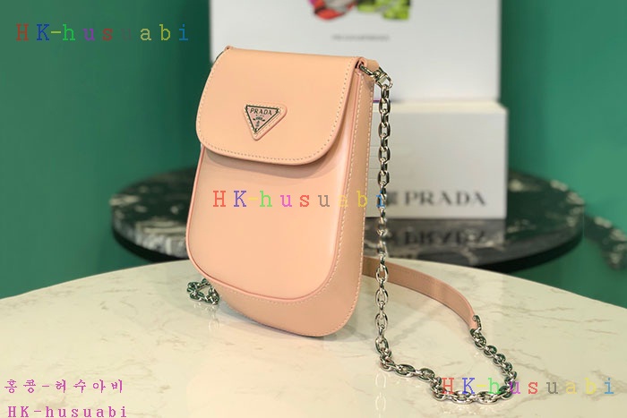 ★미러급★프라다 브러시드 레더 플랩 미니 백 1BH185-3