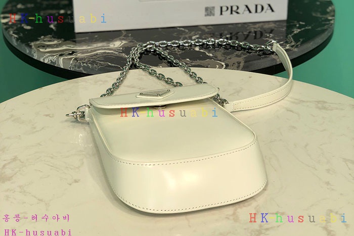 ★미러급★프라다 브러시드 레더 플랩 미니 백 1BH185-4