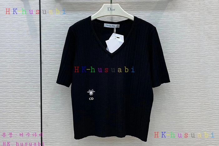 NEW 디올 반팔티 신상 DR 857886