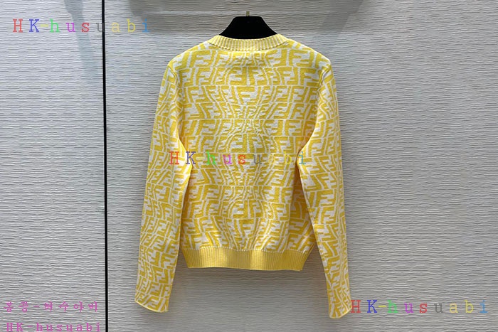 NEW 펜디 가디건 신상 FD 8875821