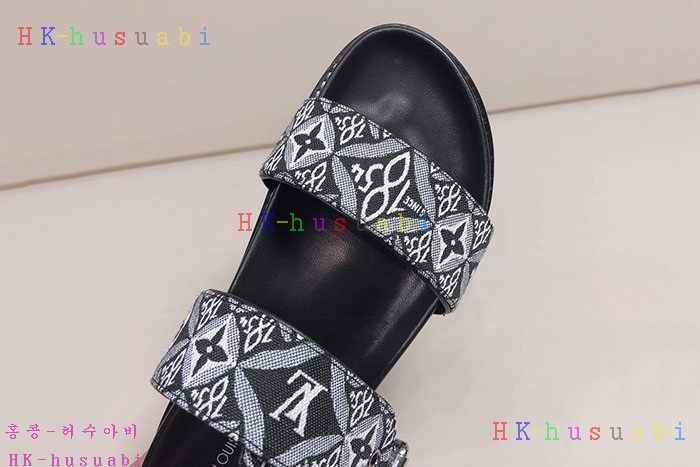 NEW 루이비통 슬리퍼 신상 LV 6735525