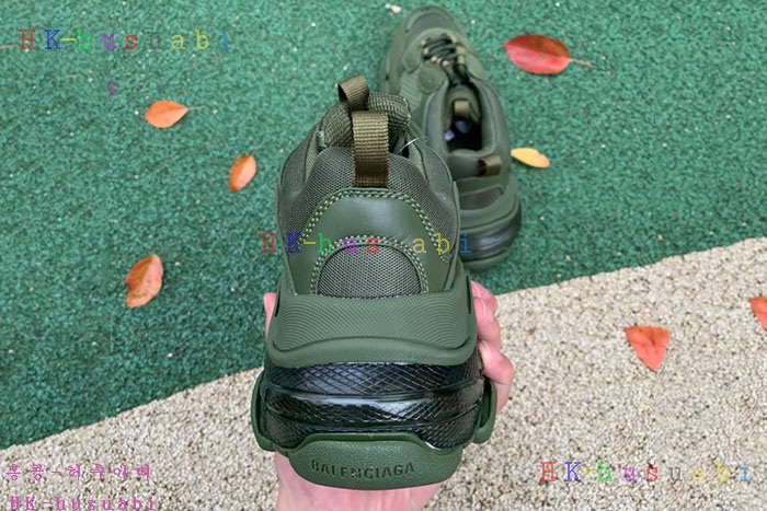 NEW 발렌시아가 스니커즈 신상 B 889654