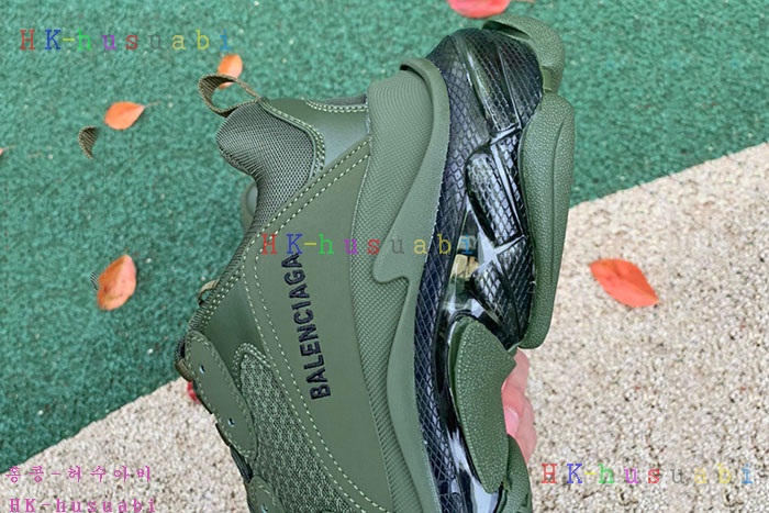 NEW 발렌시아가 스니커즈 신상 B 889654