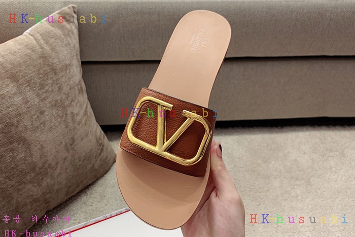NEW 발렌티노 샌들 신상 V 572442