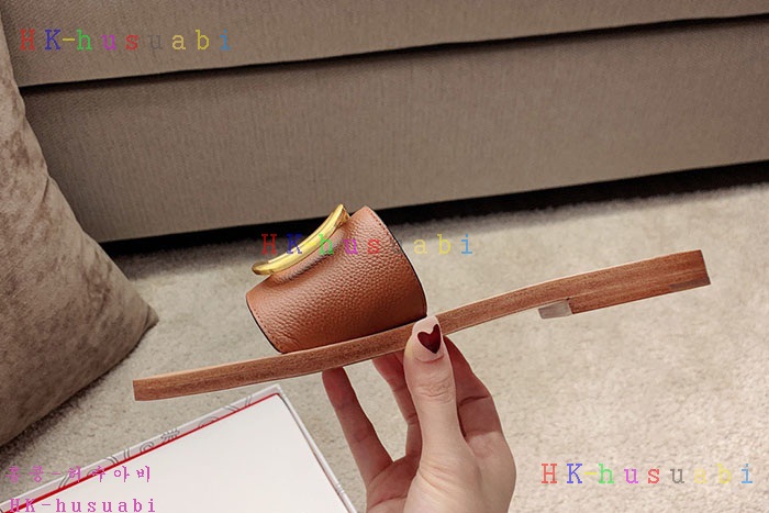 NEW 발렌티노 샌들 신상 V 572442