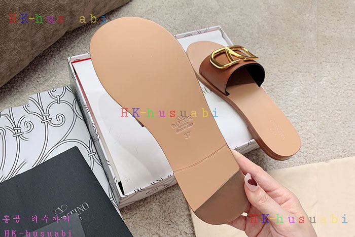 NEW 발렌티노 샌들 신상 V 572442