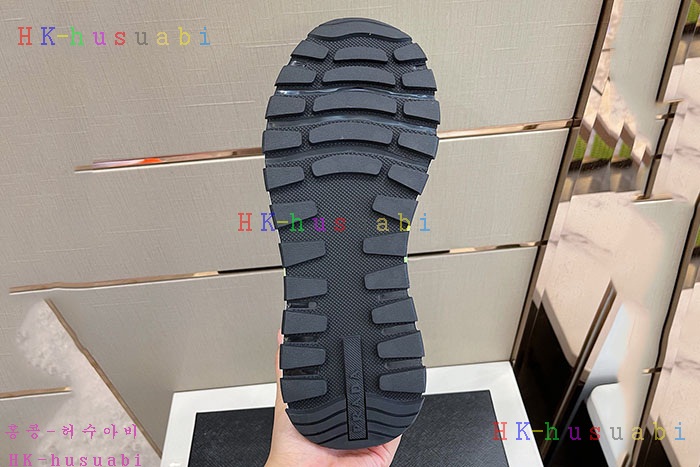 NEW 프라다 스니커즈 신상 P 1275520