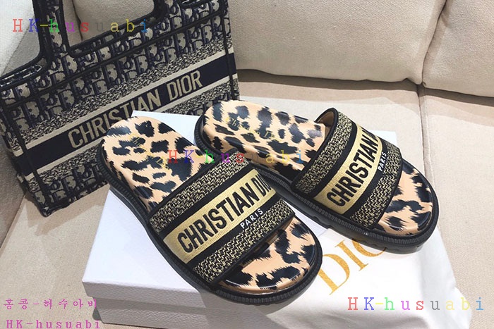 NEW 디올 슬리퍼 신상 DR 558280