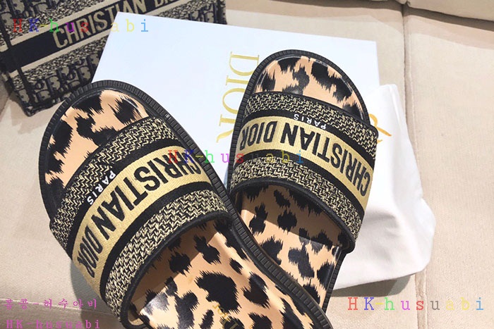 NEW 디올 슬리퍼 신상 DR 558280