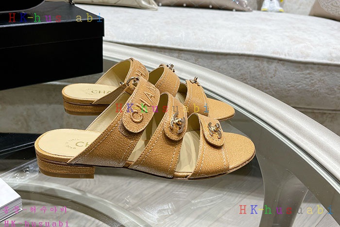 NEW 샤넬 샌들 신상 C 678827