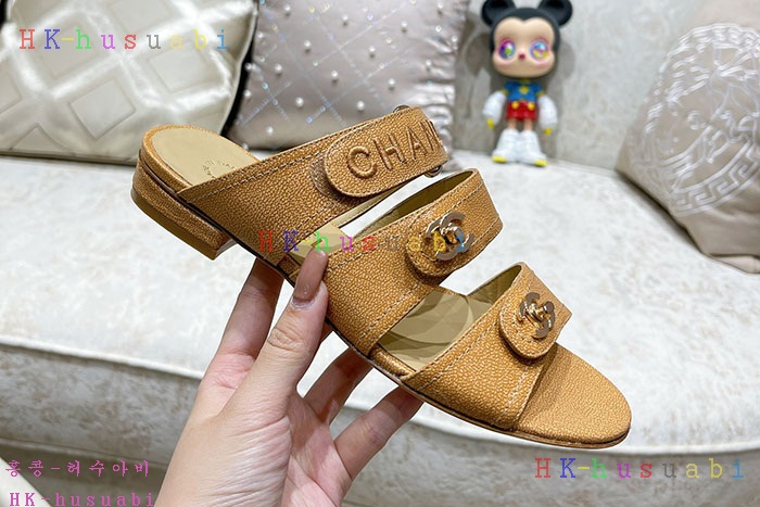 NEW 샤넬 샌들 신상 C 678827