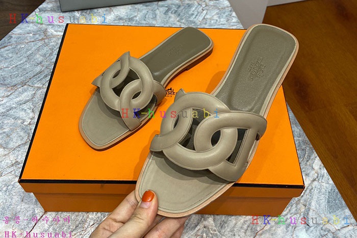 NEW 에르메스 슬리퍼 신상 H 5572827