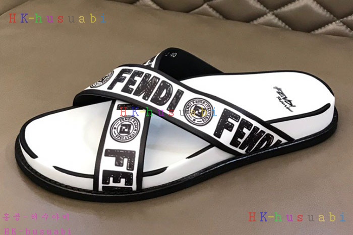 NEW 펜디 샌들 신상 FD 8576630