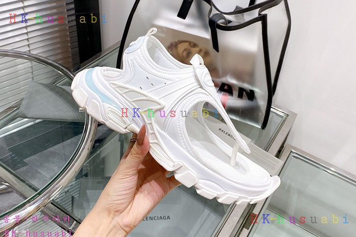 NEW 발렌시아가 샌들 신상 B 445514