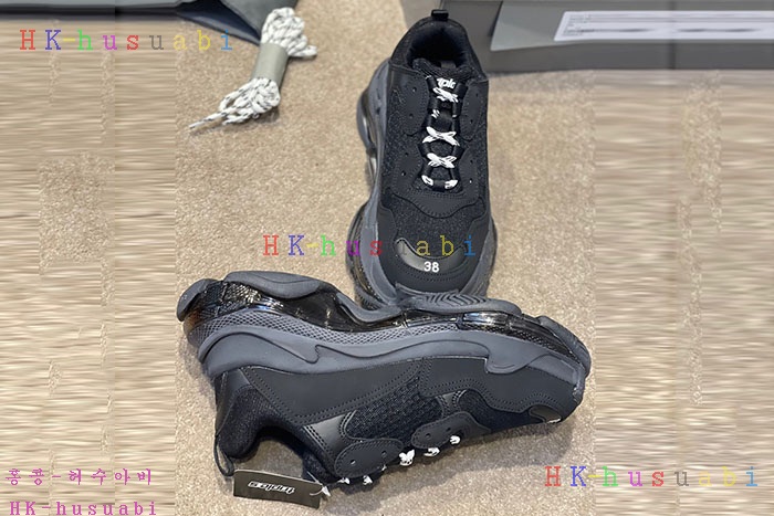 NEW 발렌시아가 스니커즈 신상 B 445506