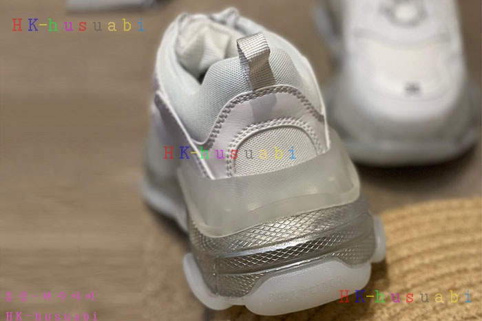 NEW 발렌시아가 스니커즈 신상 B 445507