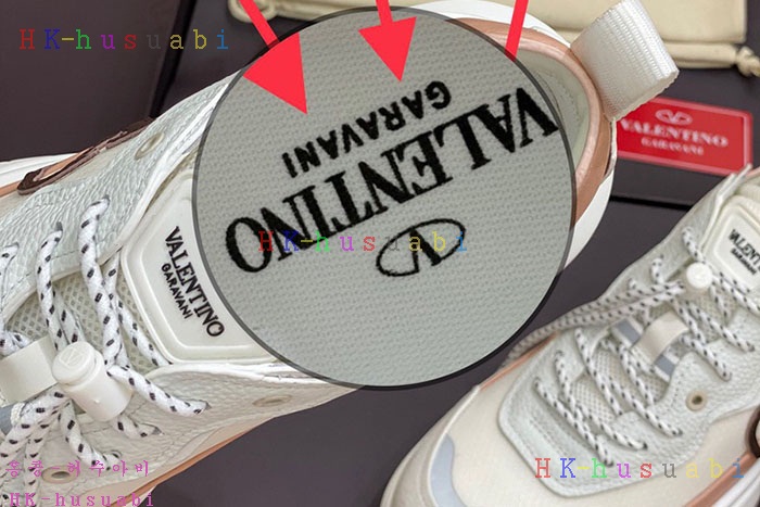 NEW 발렌티노 스니커즈 신상 V 23654
