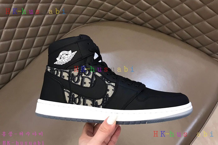 NEW 디올 신발 신상 DR 632255