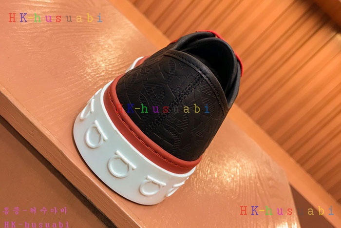 NEW 페라가모 스니커즈 신상 F 766520