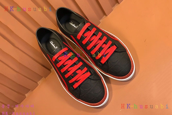 NEW 페라가모 스니커즈 신상 F 766520