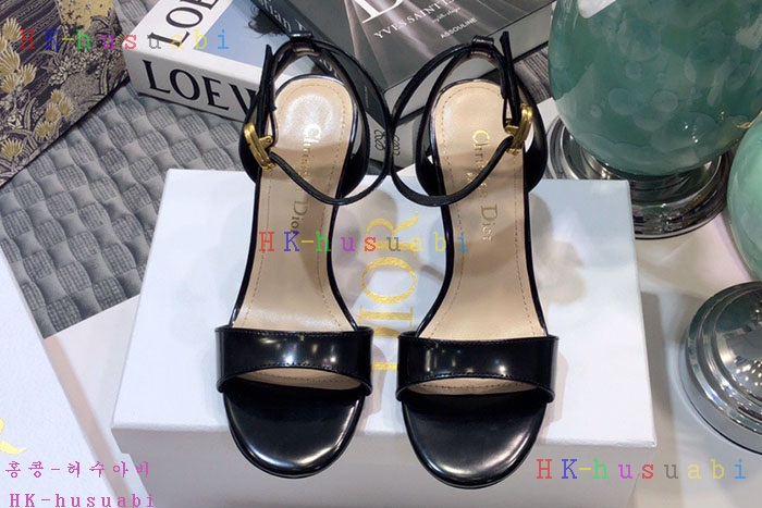 NEW 디올 신발 신상 DR 725562