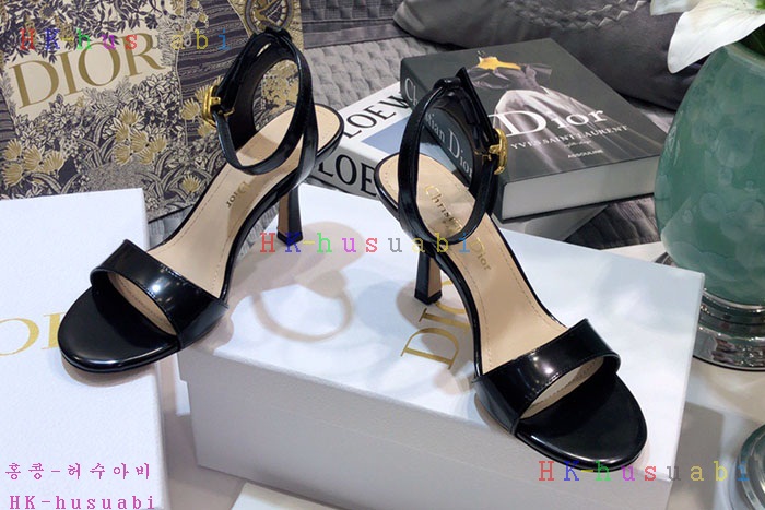 NEW 디올 신발 신상 DR 725562