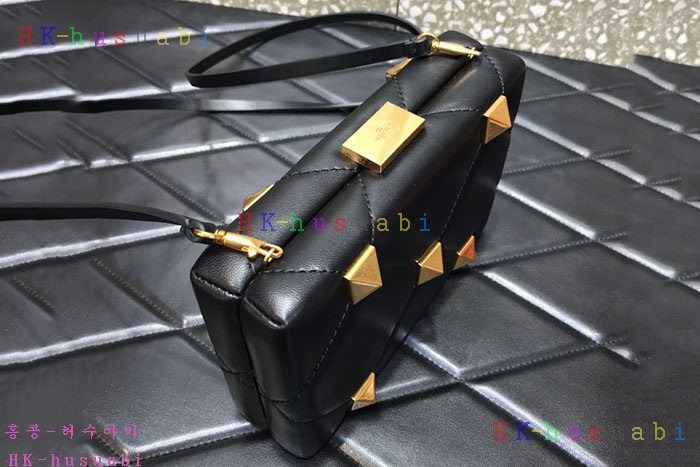 ★미러급★발렌티노 로만 스터드 숄더백 V 573320-4